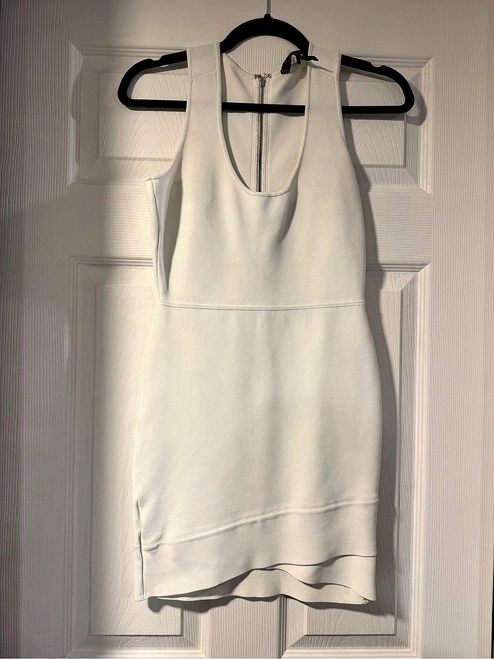 BCBGMAXAZRIA White Mini Dress Size Medium